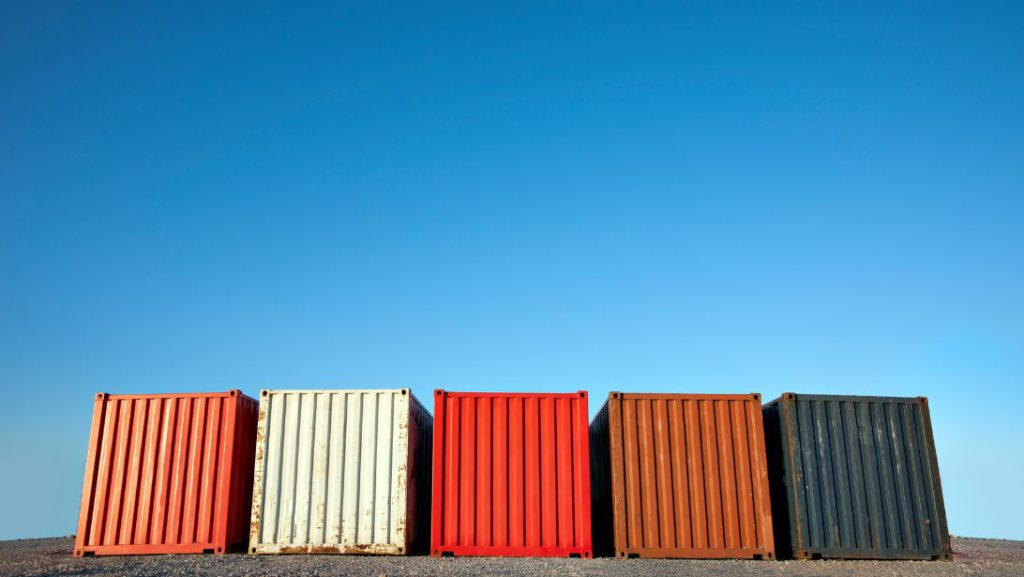 What Are the Advantages of Owning Shipping Containers