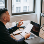 Coaching Vs. Mentoring: Which One Is The Right Option For You?
