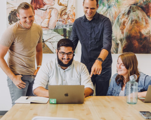 Small Gestures, Big Impact: Building a Culture of Recognition in Startup Environments