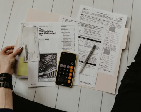 US startup visa 2026 — O-1 visa extraordinary ability EB-1 International Entrepreneur Rule IER how to apply USCIS startup founder non-US immigration